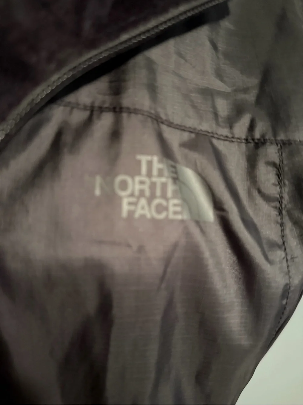 The North Face Woman’s Black Lightweight jacket